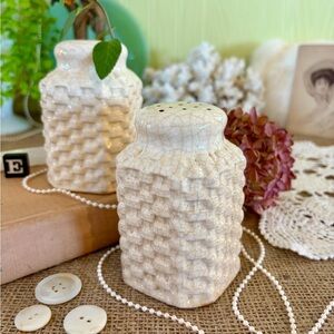 Vintage Ceramic S&P Shakers 🌾 Unique Home Decor / Rustic / Kitchen / Gift